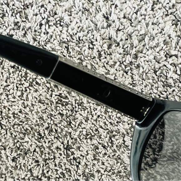 Channel Limited Sunglasses--- Best Valentine Gift! - Picture 5 of 7